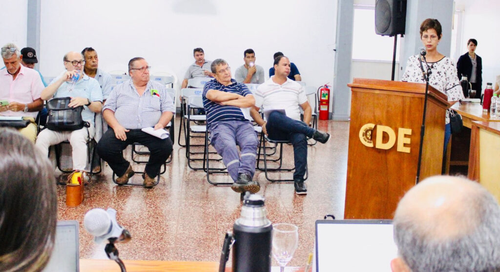 Con poca participación se realizó la audiencia pública por el aumento del transporte