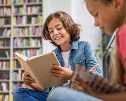 Scroll infinito y falta de atención: por qué es hora de revalorizar la lectura en papel