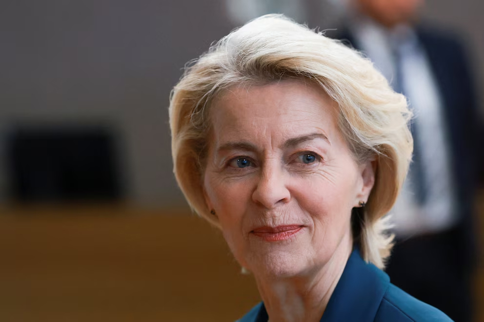 La presidenta de la Comisión Europea propuso limitar el acceso infantil a las redes sociales para aumentar la seguridad digital