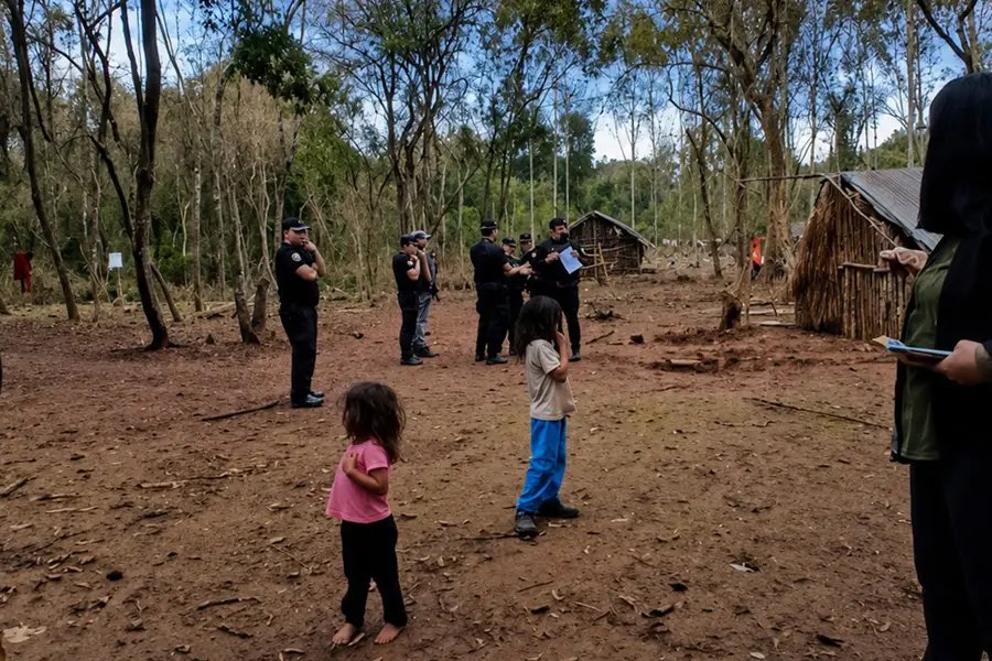 Conflicto de tierras con la aldea mbya Puente Quemado II: “Cuando se consolidó y se concretó el desalojo, el juez no tenía ni la autoridad ni la competencia para hacerlo”
