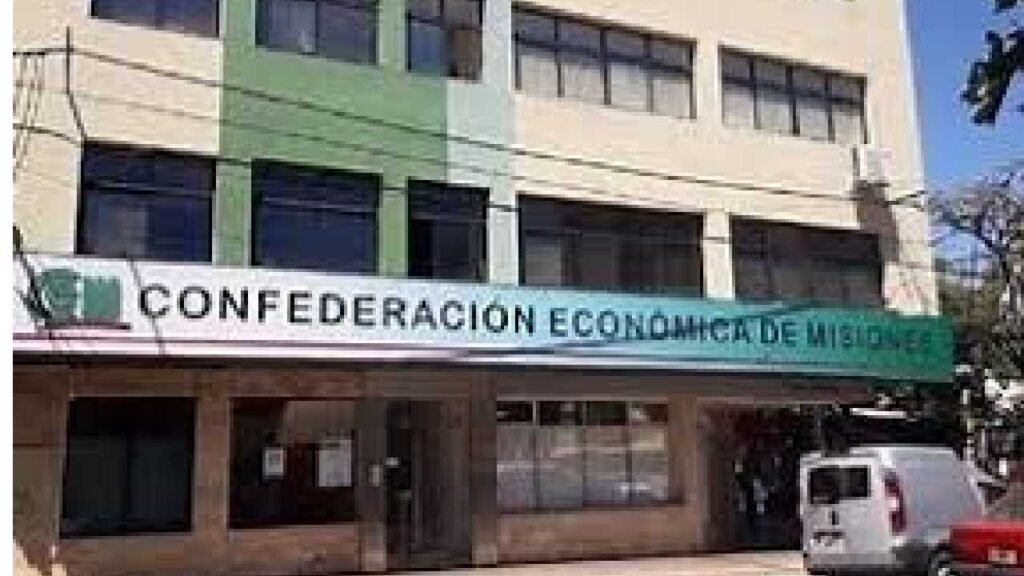 La CEM advierte que la caída del consumo es el principal problema de la economía